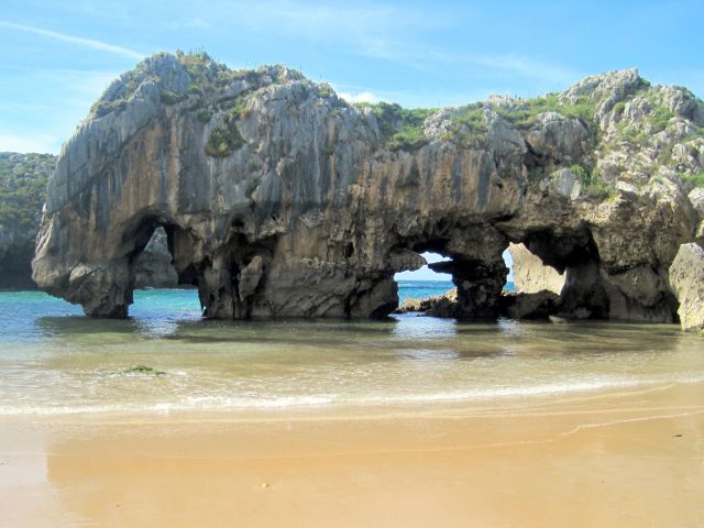 Asturias - Playa Cuevas Mar