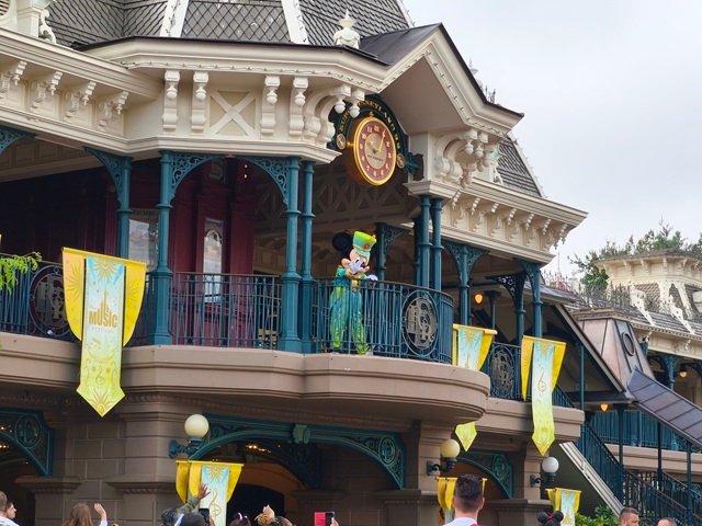 Disneyland Paris - Mickey en la entrada