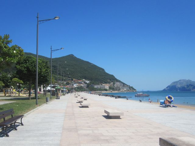 que ver en Santoña en un dia - Paseo Marítimo